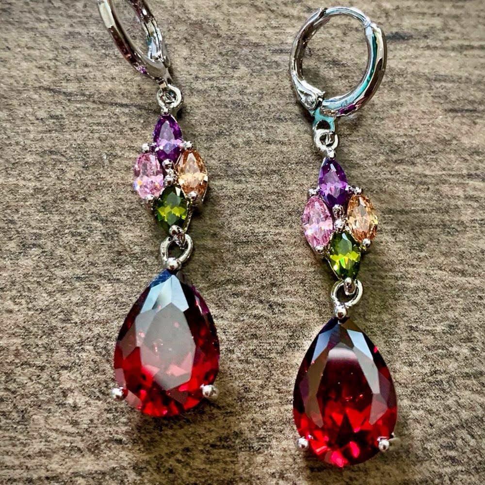 Statement Jewelry Set. - Picture 3 of 3